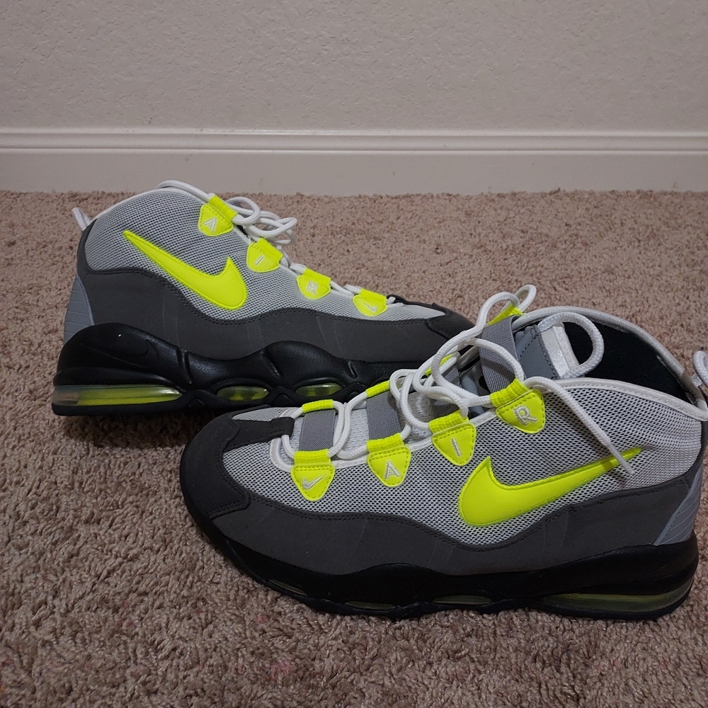 NIKE Air max Uptempo Size 12